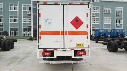 危險品運輸車 國五標準下的安全規范與類型解析