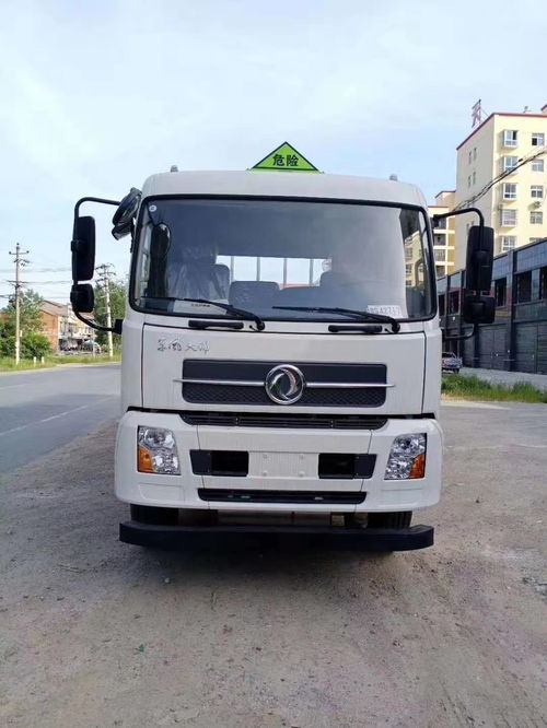 藍(lán)牌二類危險(xiǎn)品貨車運(yùn)輸車生產(chǎn)廠址及氣瓶運(yùn)輸車詳解